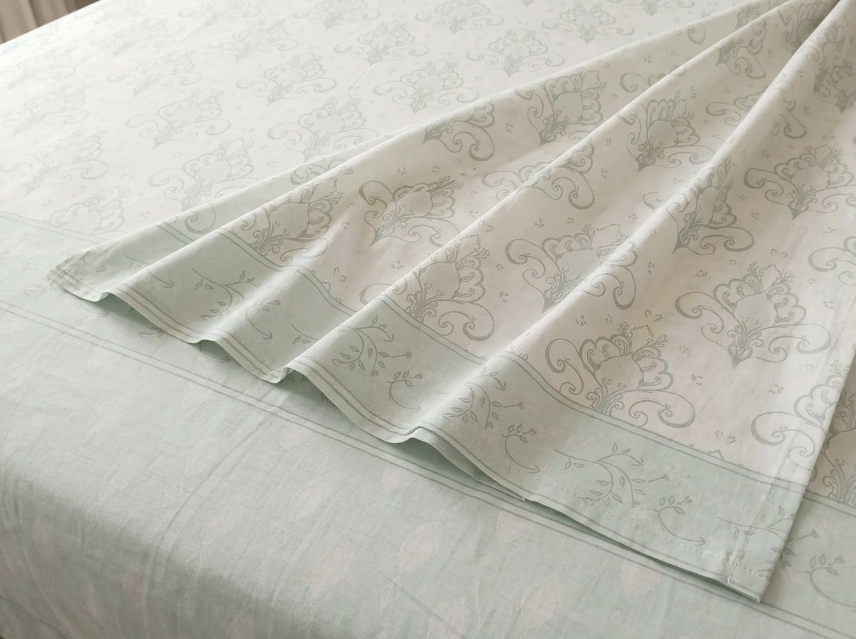 Elegant Floral King Size Bedsheet – Premium 3PC Set | 100% Cotton with 2 Pillow Covers